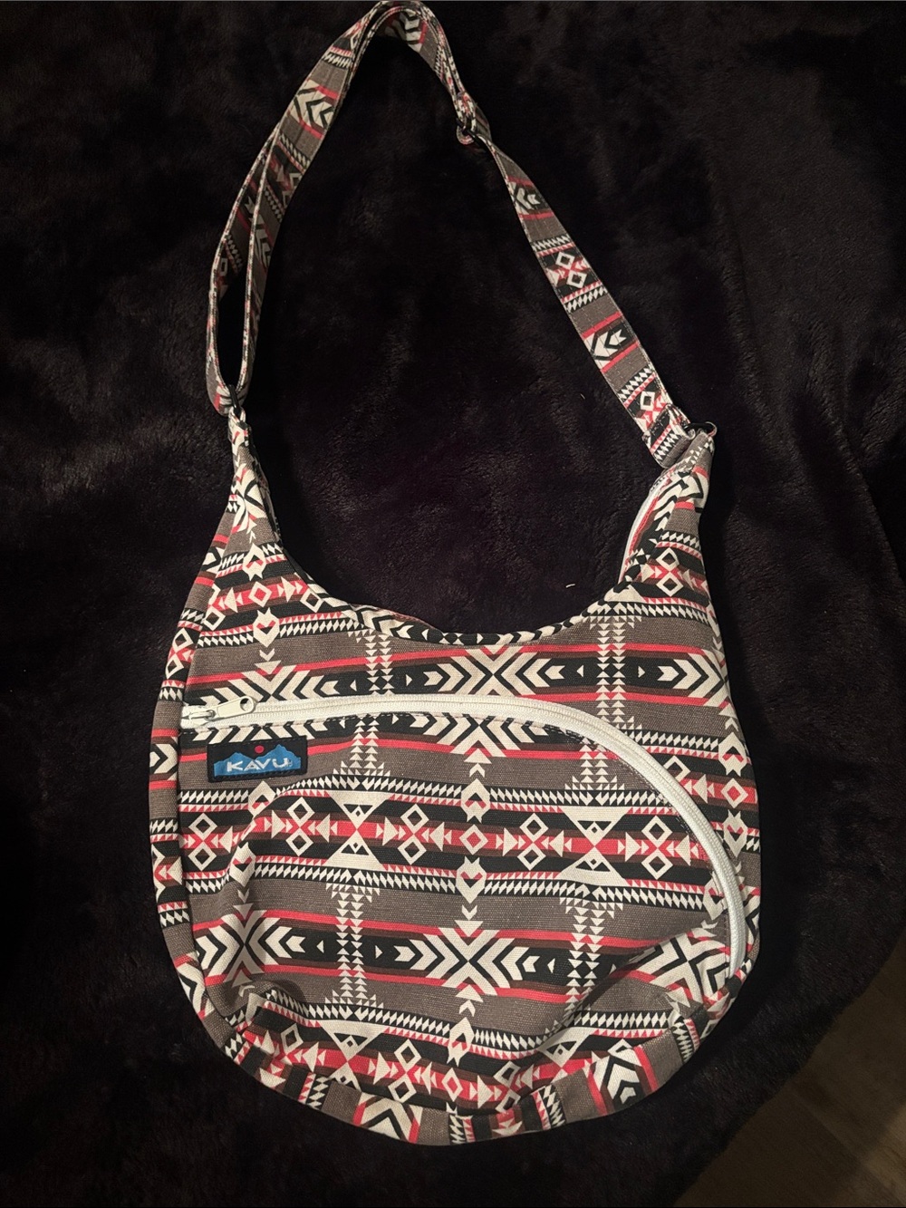 Kavu Shoulder Bag in Black, White & Red Tribal Print
